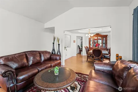 1817 180th Place SW Lynnwood WA 98037