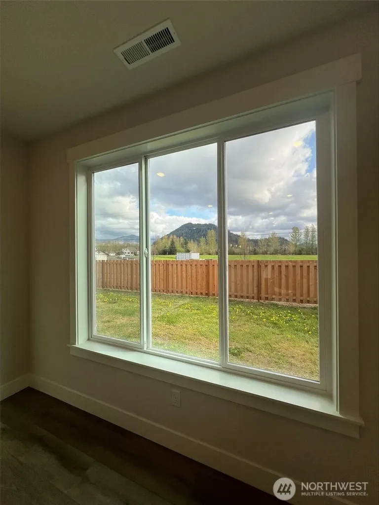 596 Thompson (Lot 18) Drive Enumclaw WA 98022