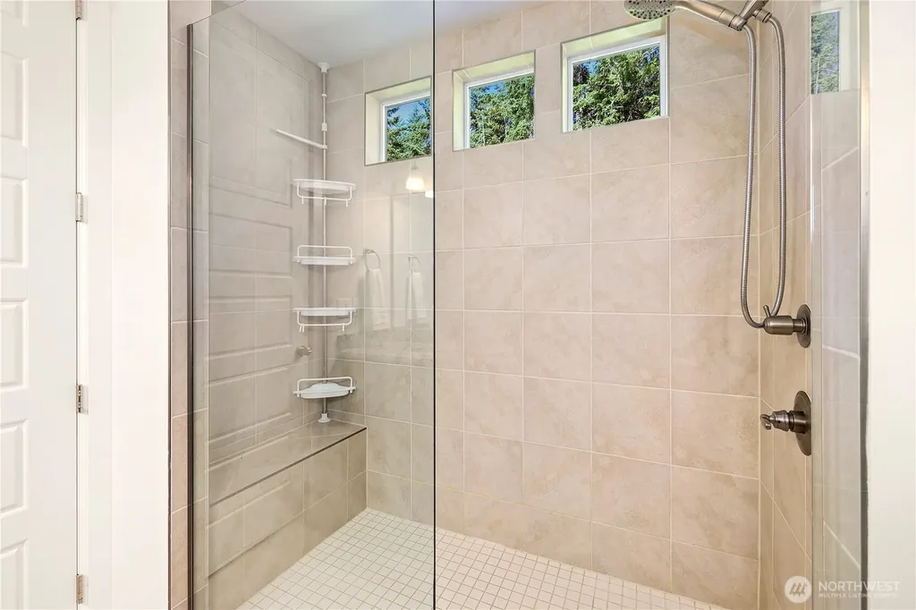 12976 186th Avenue E Bonney Lake WA 98391