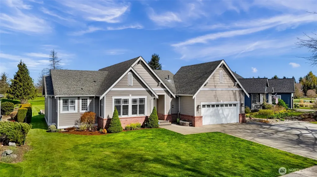 127 E Homestead Boulevard Lynden WA 98264