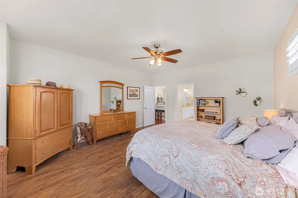 127 E Homestead Boulevard Lynden WA 98264