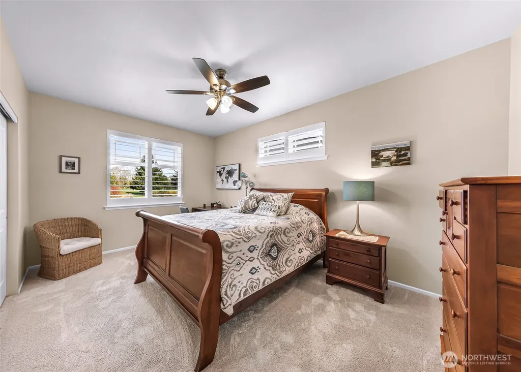 127 E Homestead Boulevard Lynden WA 98264