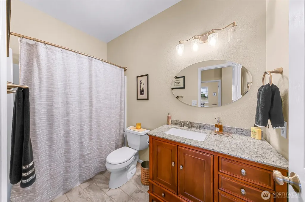 127 E Homestead Boulevard Lynden WA 98264