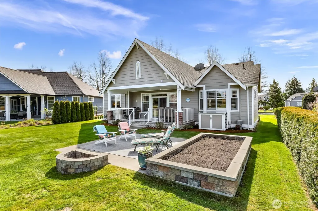 127 E Homestead Boulevard Lynden WA 98264