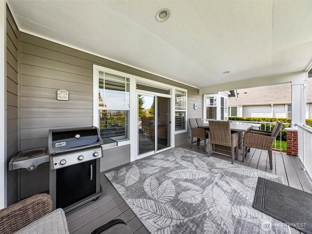 127 E Homestead Boulevard Lynden WA 98264