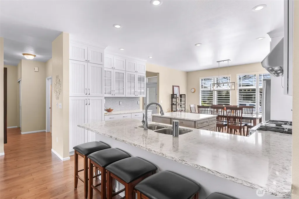 127 E Homestead Boulevard Lynden WA 98264