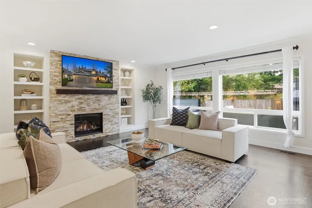 928 271st Avenue SE Sammamish WA 98075