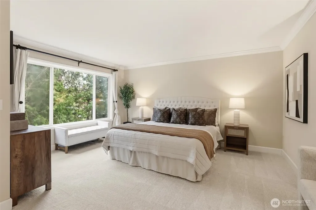 928 271st Avenue SE Sammamish WA 98075
