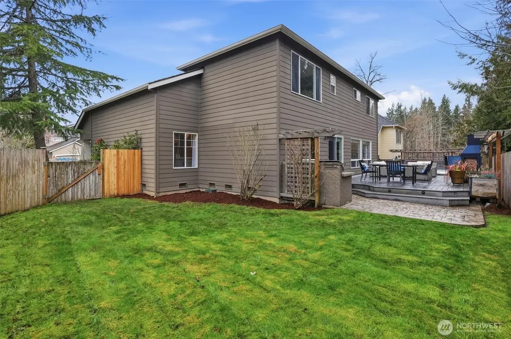 928 271st Avenue SE Sammamish WA 98075