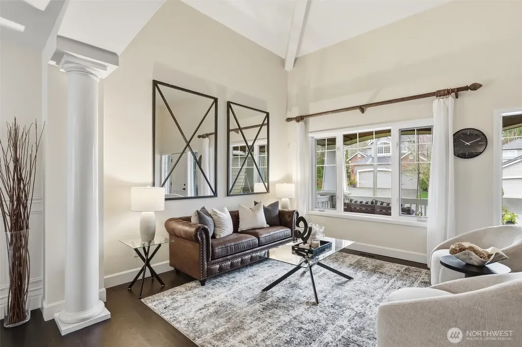 928 271st Avenue SE Sammamish WA 98075
