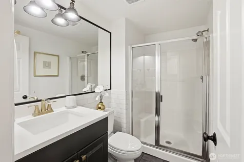 928 271st Avenue SE Sammamish WA 98075