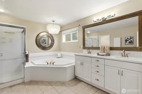 928 271st Avenue SE Sammamish WA 98075