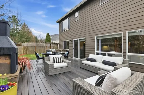 928 271st Avenue SE Sammamish WA 98075