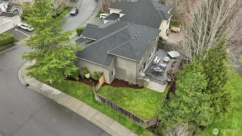 928 271st Avenue SE Sammamish WA 98075