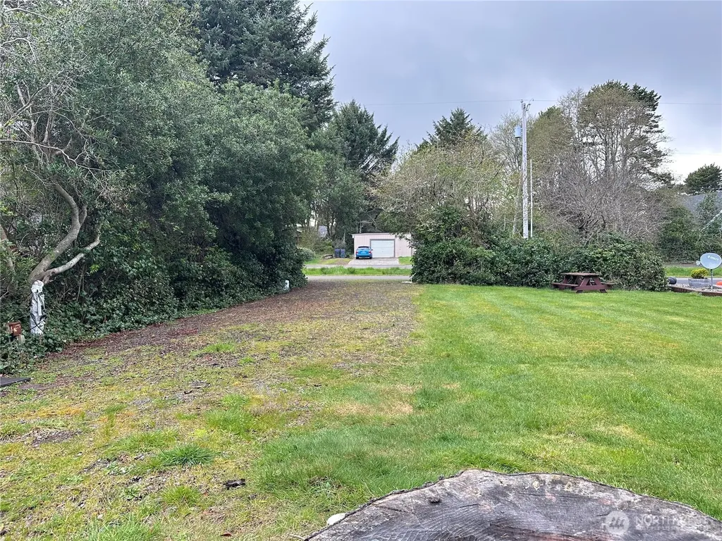 324 Clover Creek Avenue NW Ocean Shores WA 98569