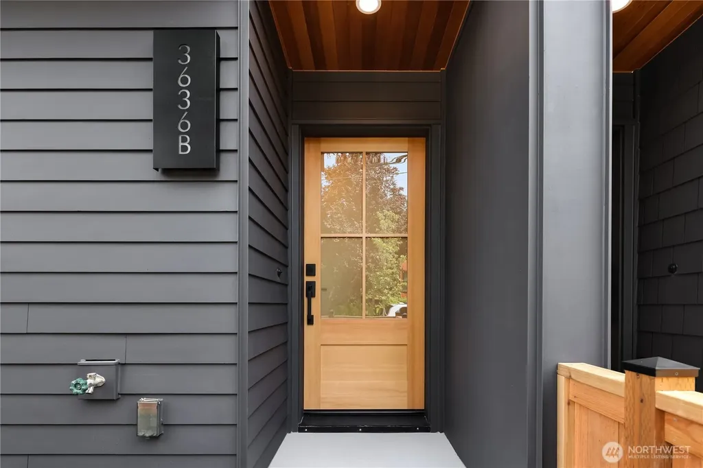 3636 Greenwood Avenue N Seattle WA 98103