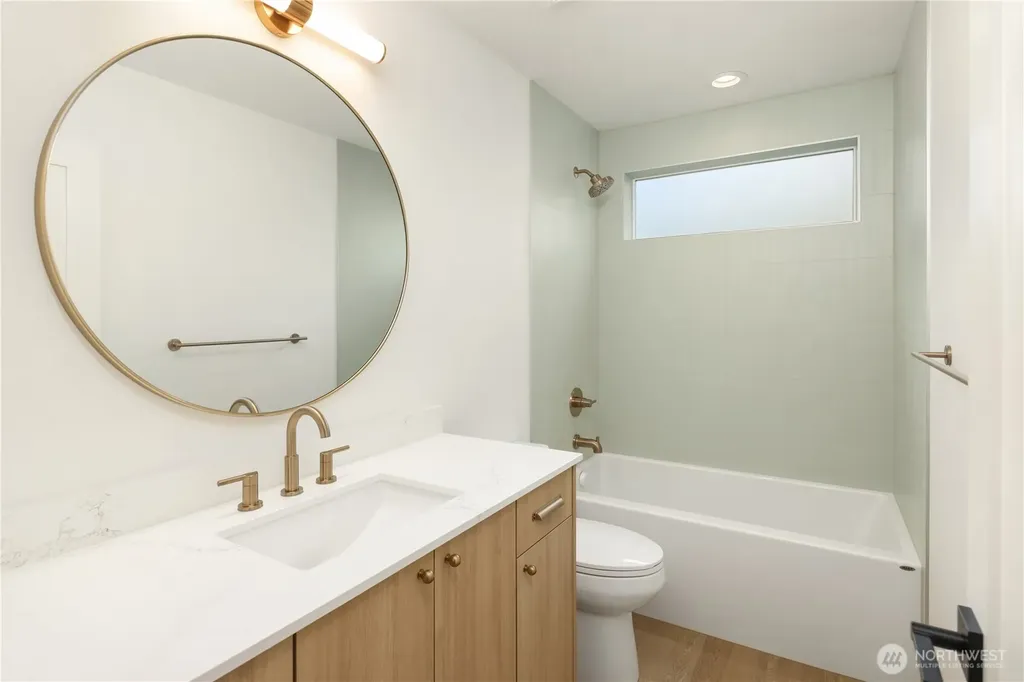 3636 Greenwood Avenue N Seattle WA 98103