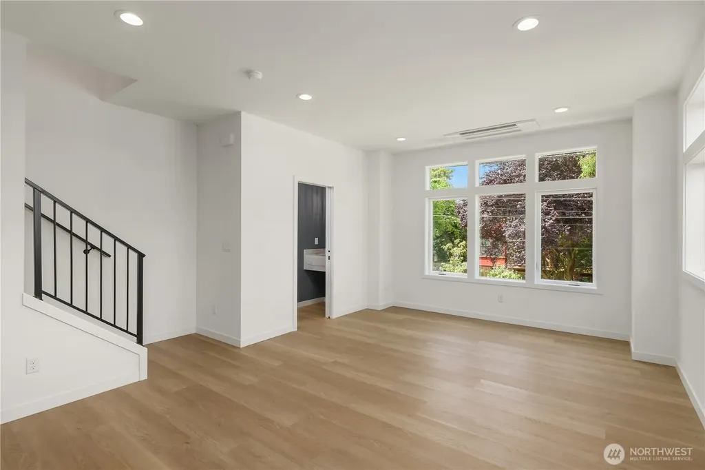 3636 Greenwood Avenue N Seattle WA 98103