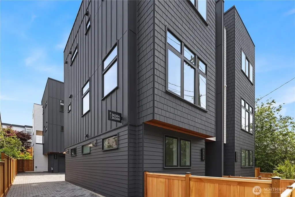 3636 Greenwood Avenue N Seattle WA 98103