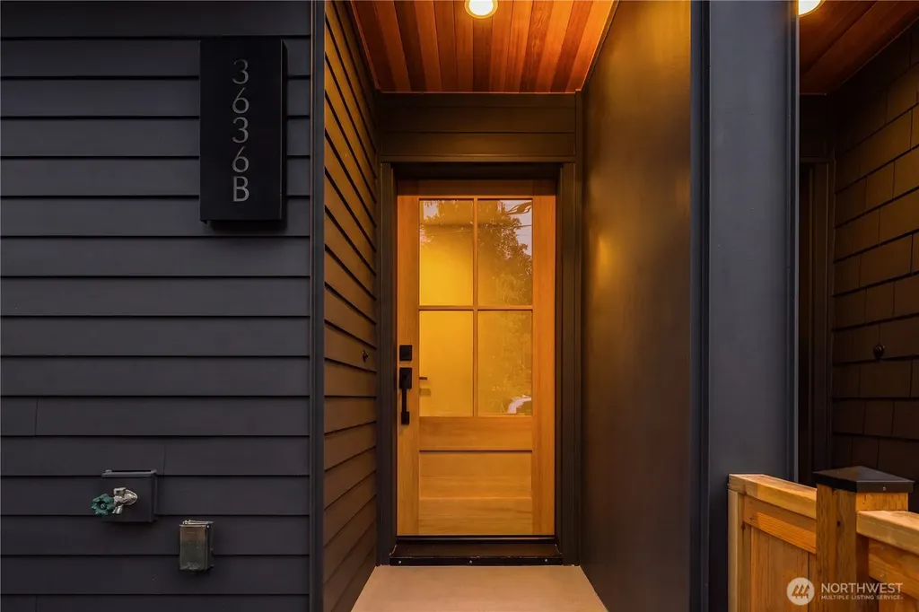 3636 Greenwood Avenue N Seattle WA 98103