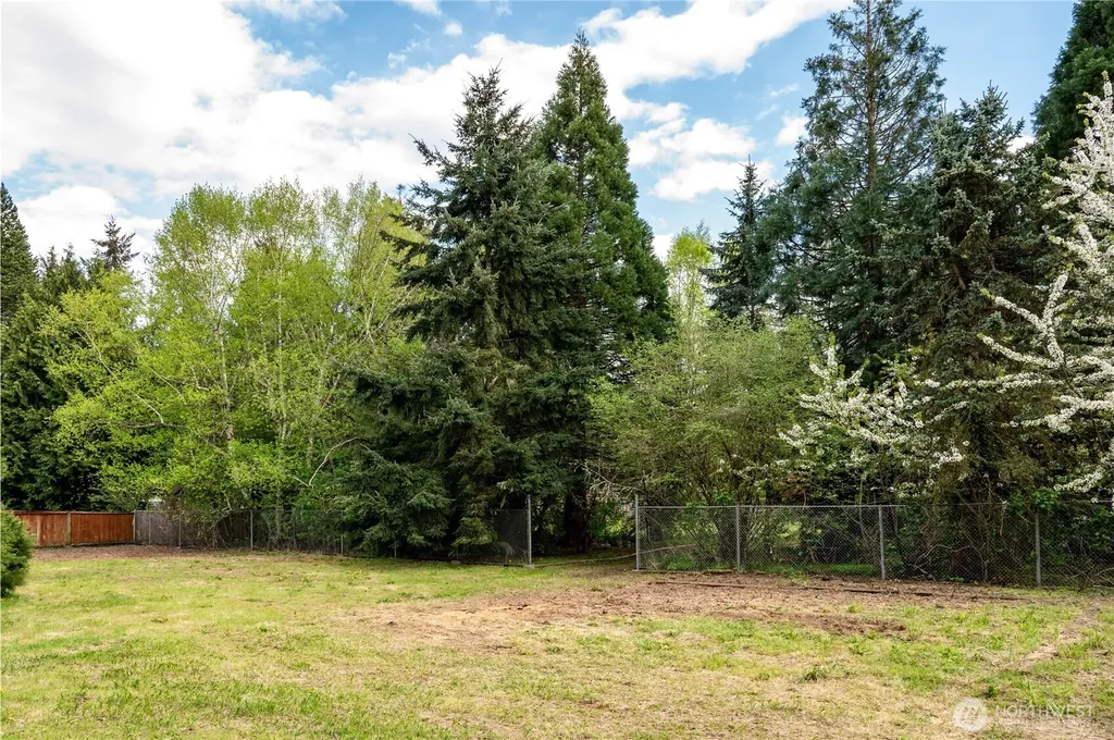 11409 93rd Avenue E Puyallup WA 98373