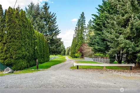 11409 93rd Avenue E Puyallup WA 98373