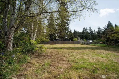 11409 93rd Avenue E Puyallup WA 98373