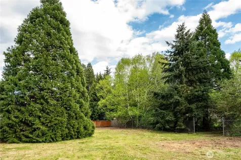 11409 93rd Avenue E Puyallup WA 98373