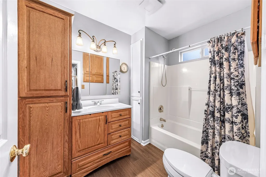 6981 Hannegan Road Lynden WA 98264