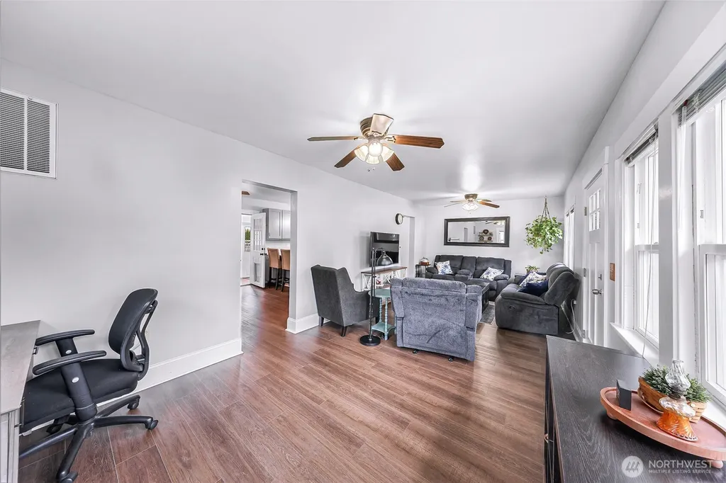 6981 Hannegan Road Lynden WA 98264