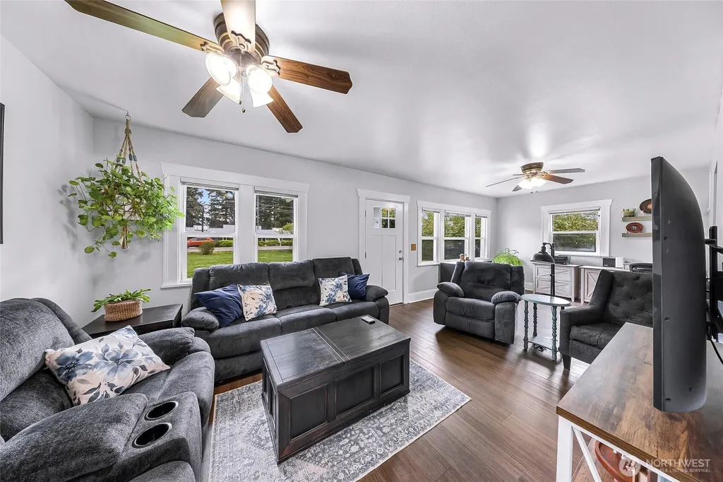 6981 Hannegan Road Lynden WA 98264