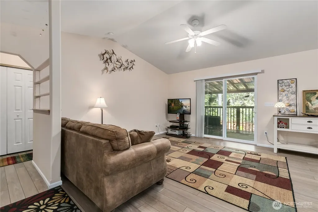 22418 Bluewater Drive SE Yelm WA 98597