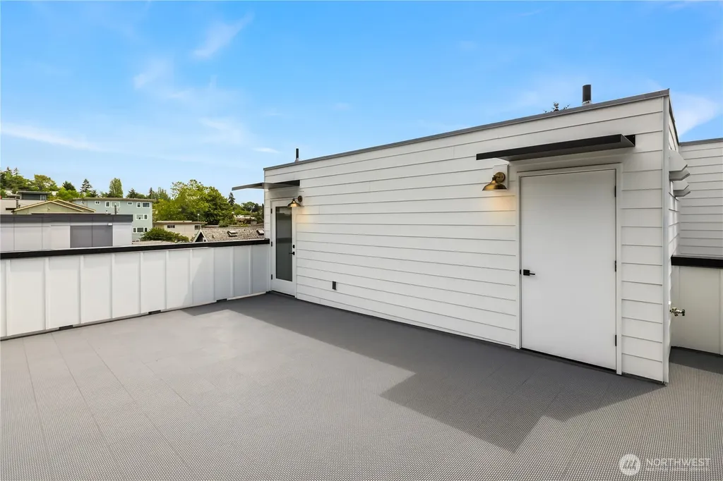 3638 Greenwood Avenue N Seattle WA 98103