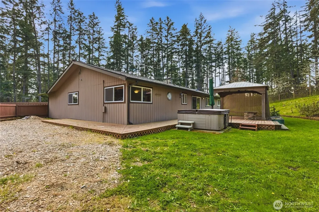 3719 260th Street E Spanaway WA 98387