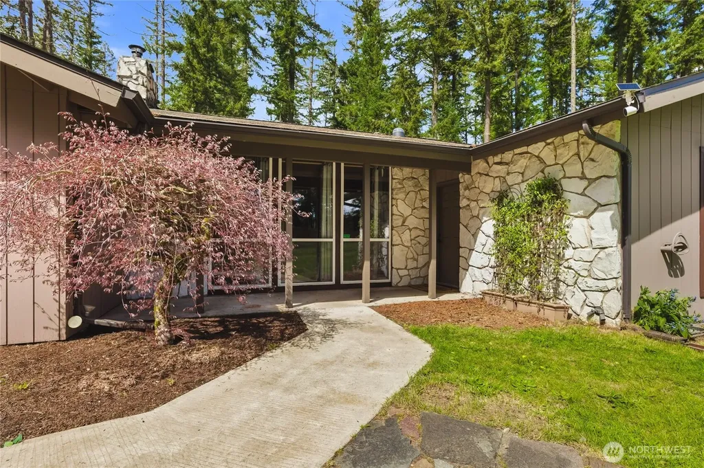 3719 260th Street E Spanaway WA 98387