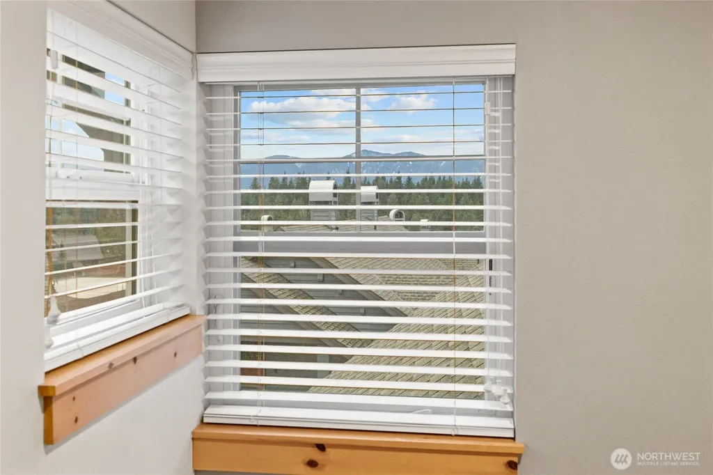 231 Clearwater Loop Ronald WA 98940