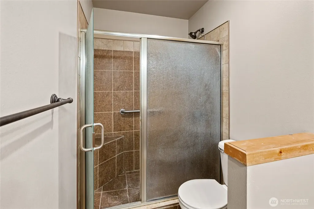 231 Clearwater Loop Ronald WA 98940