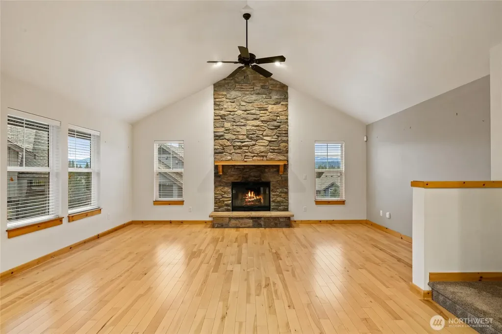 231 Clearwater Loop Ronald WA 98940