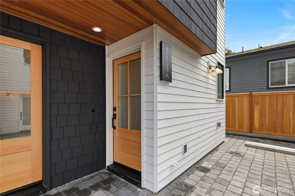 3638 Greenwood Avenue N Seattle WA 98103