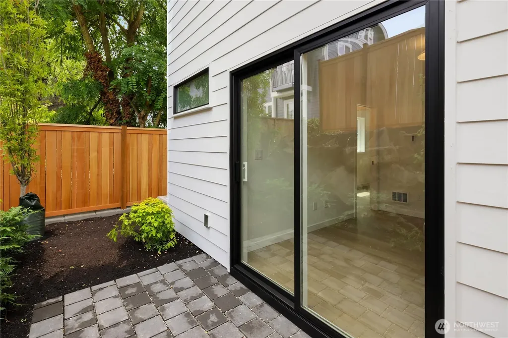 3638 Greenwood Avenue N Seattle WA 98103