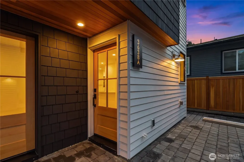 3638 Greenwood Avenue N Seattle WA 98103