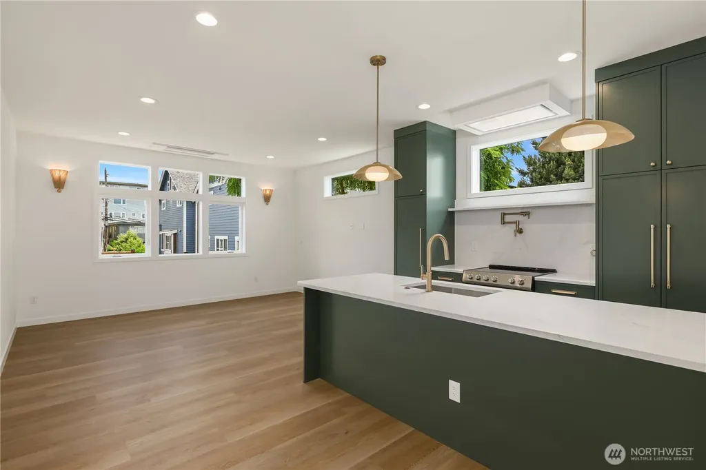 3638 Greenwood Avenue N Seattle WA 98103