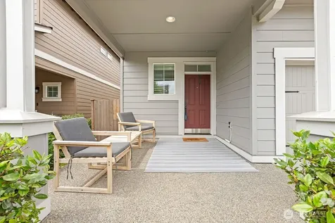 1210 29th Street NW Puyallup WA 98371