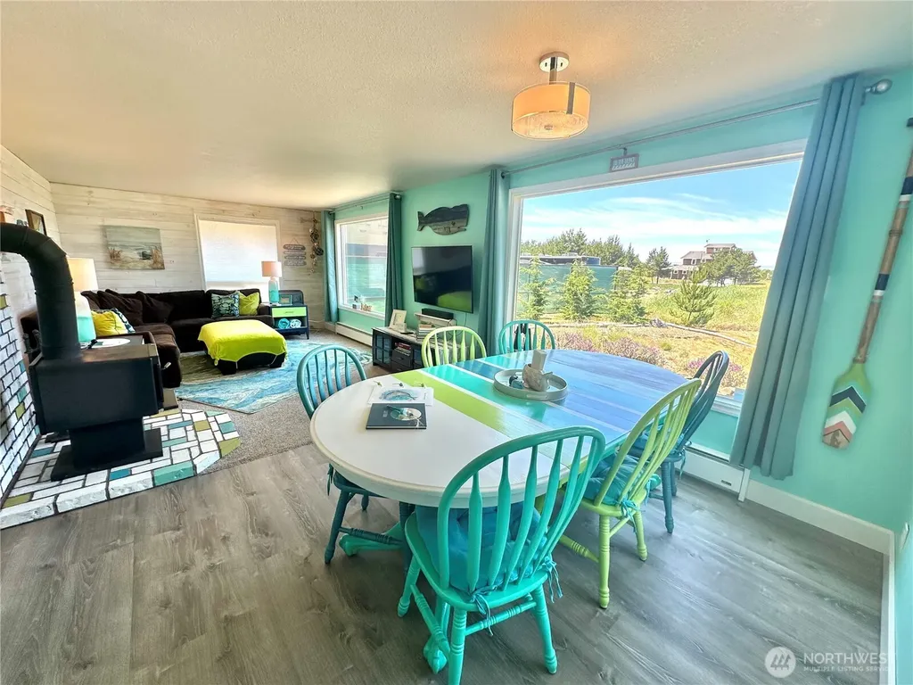 15217 Pacific Way Long Beach WA 98631