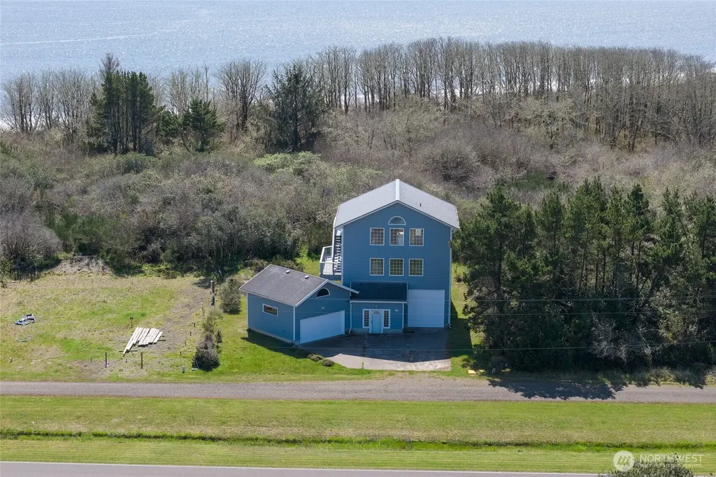 171 Marine View Drive SE Ocean Shores WA 98569