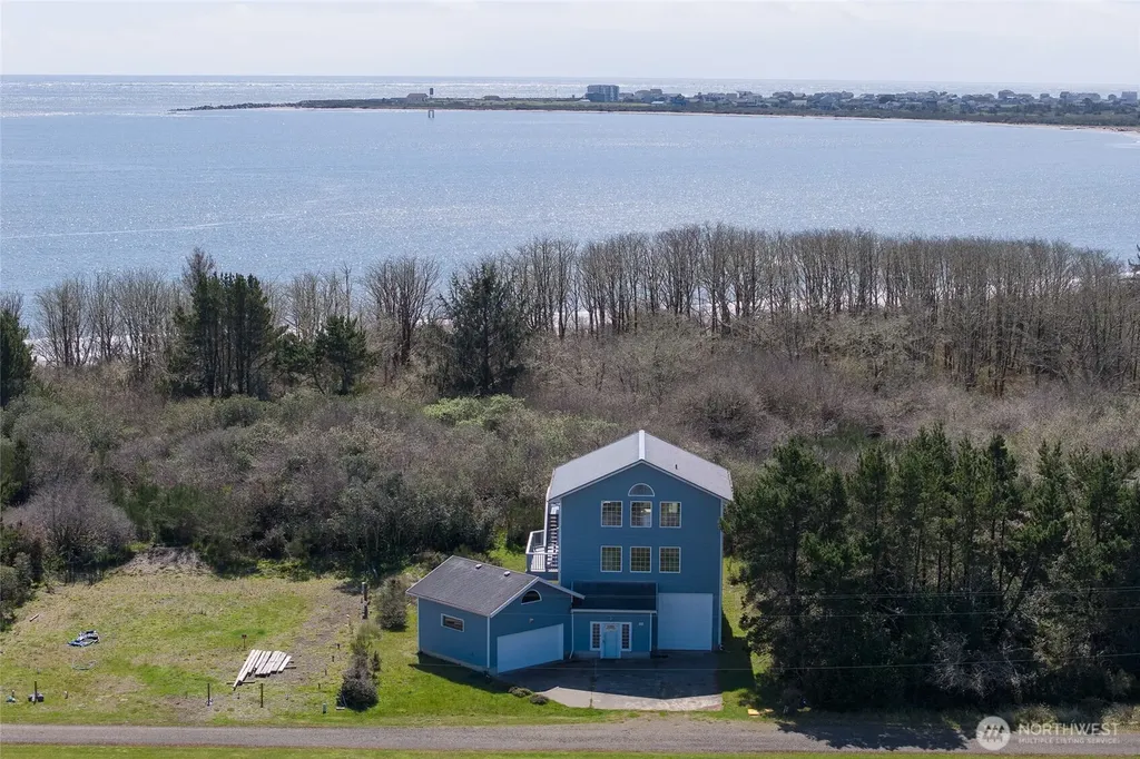 171 Marine View Drive SE Ocean Shores WA 98569