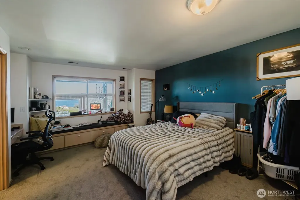 7609 NE Bruce Lane Hansville WA 98340