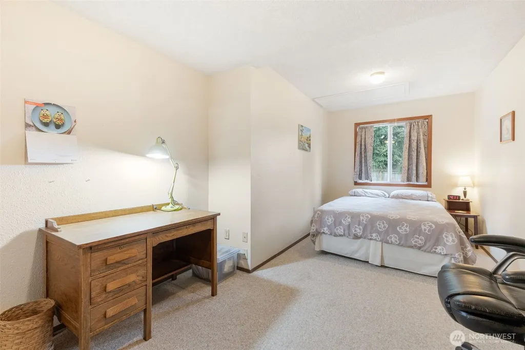 15120 Elm Street E Sumner WA 98390