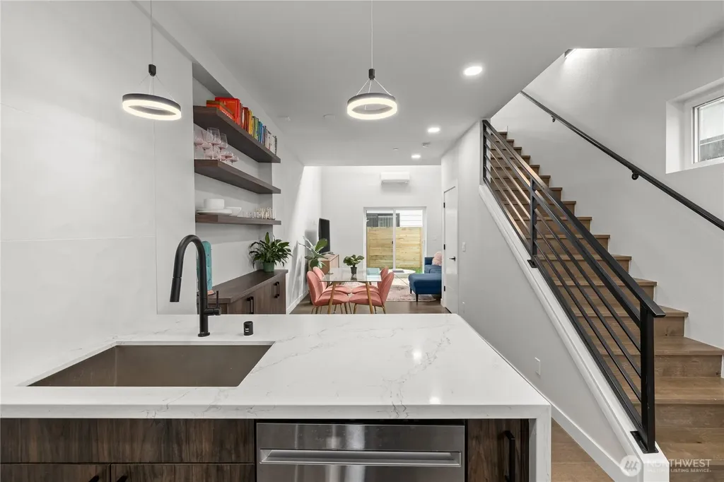 2318 15th Avenue S Seattle WA 98144