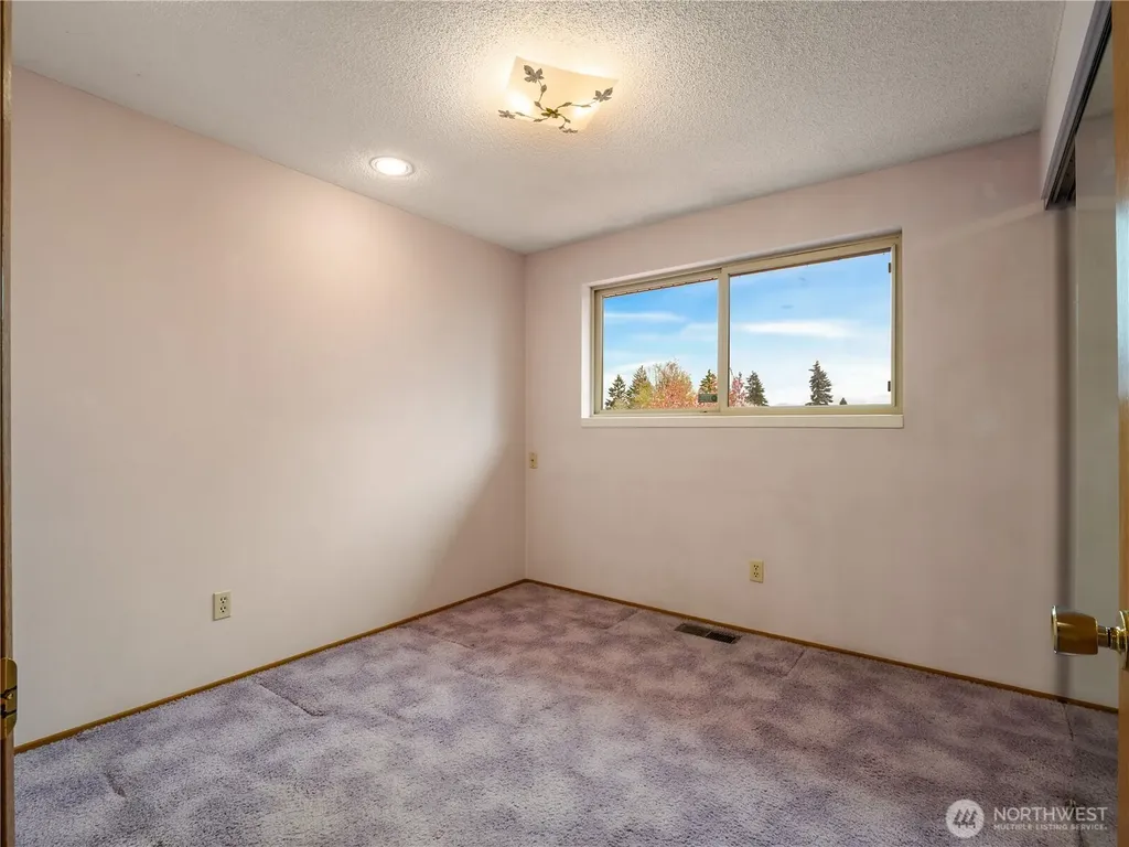16526 116th Place SE Renton WA 98058